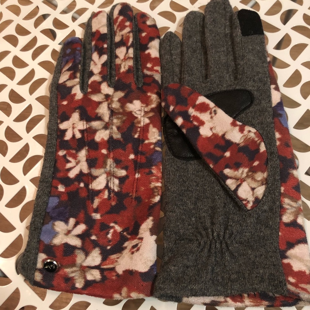 Echo Floral Print Classic Touch Gloves
